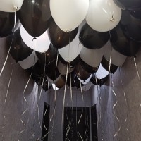 40 шаров под потолок "Черно-белые"