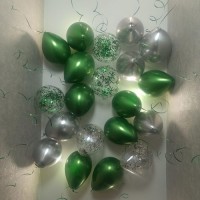 "Зелёно-серебристый" сет из шаров