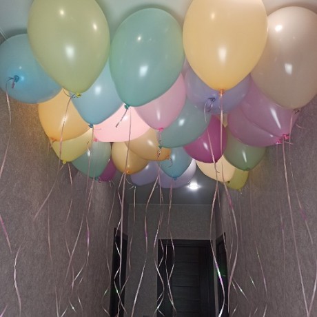Гелиевые шары под потолок "Макарунс"