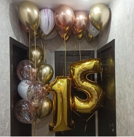 Композиция из шаров на 15 лет