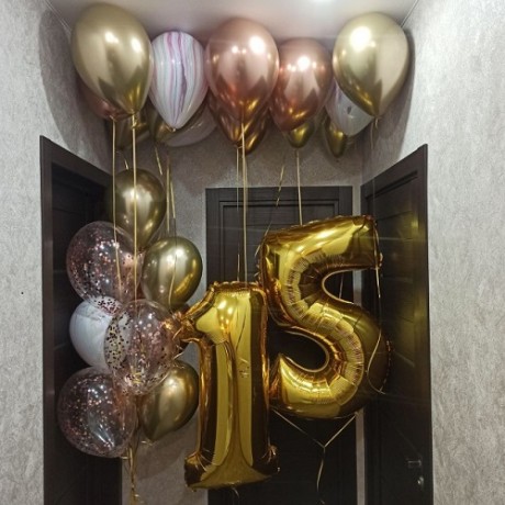 Композиция из шаров на 15 лет