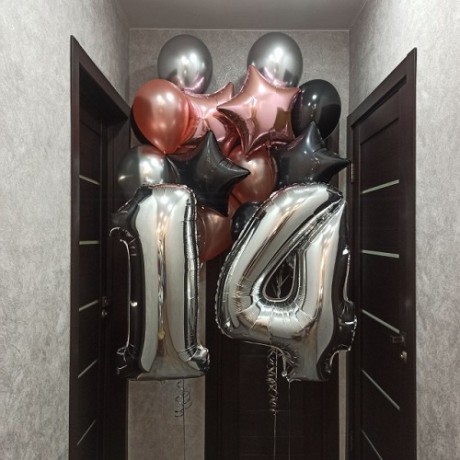 Композиция из шаров на 14 лет