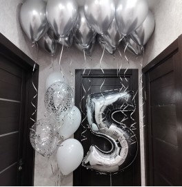 Композиция из шаров на 5 лет "Серебро"